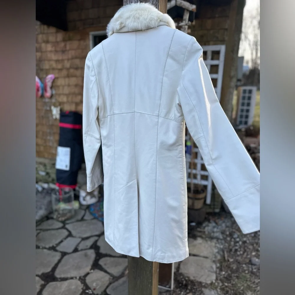 Wilson’s Genuine Leather White Trench - Picture 7 of 8